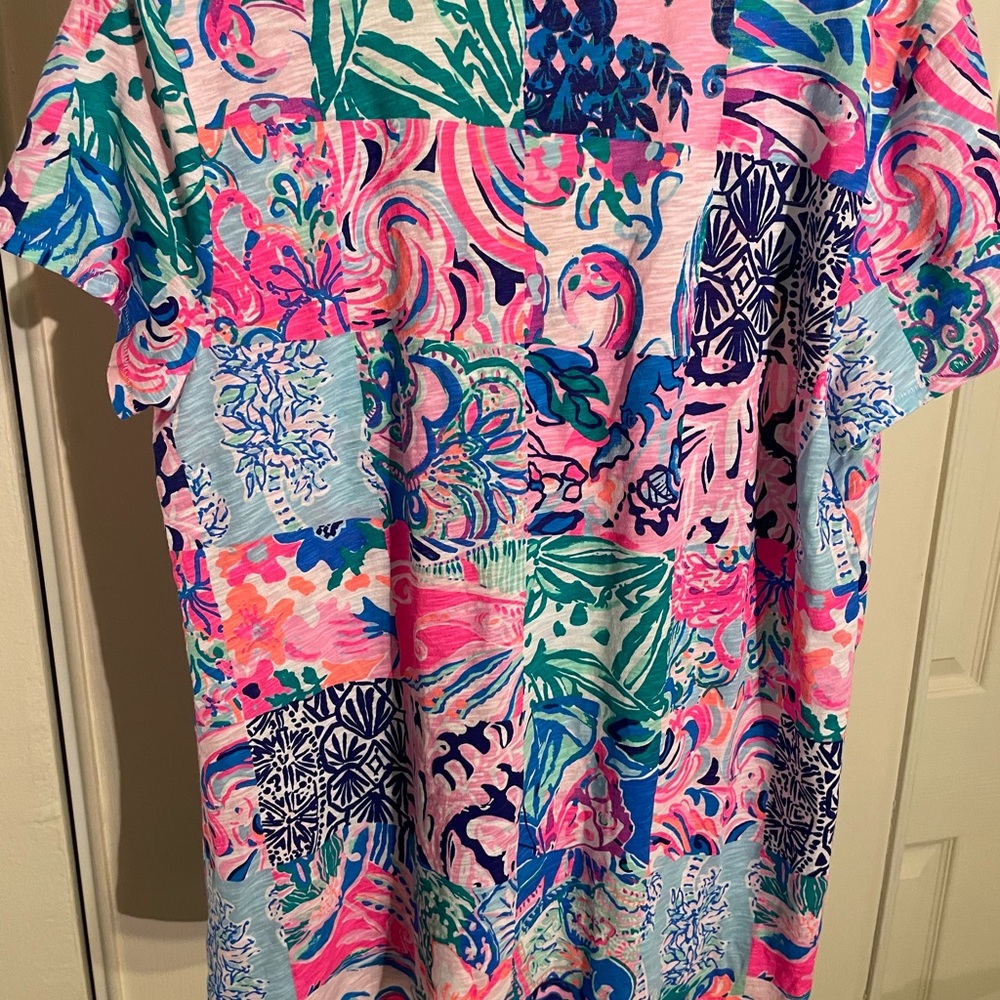 Lilly Pulitzer Etta Multi Patchwork Tee Size Medi… - image 3